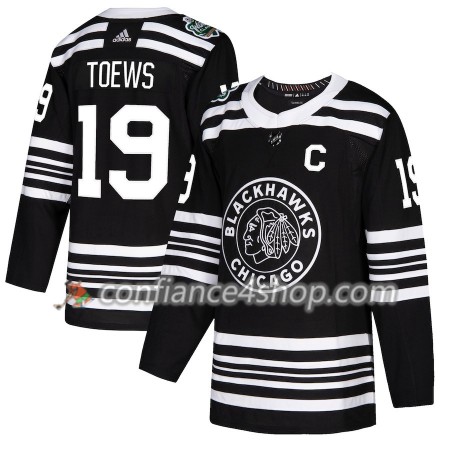 Adidas Maillot de Hockey Chicago Blackhawks Jonathan Toews 19 2019 Winter Classic Noir Authentic - Homme Adidas Maillot de Hockey Chicago Blackhawks Jonathan Toews 19 2019 Winter Classic Noir Authentic - Homme